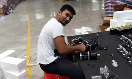 Solu&ccedil;&atilde;o integrada de &ldquo;usinagem CNC + chapa met&aacute;lica&rdquo; para um fabricante de equipamentos de automa&ccedil;&atilde;o